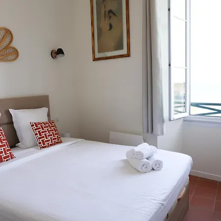 Le Victoria Vista Vue アパート マントン